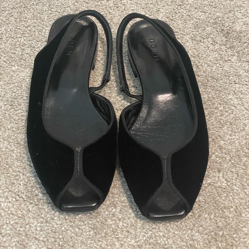 Doen Black Velvet Peep Toe Slingbacks